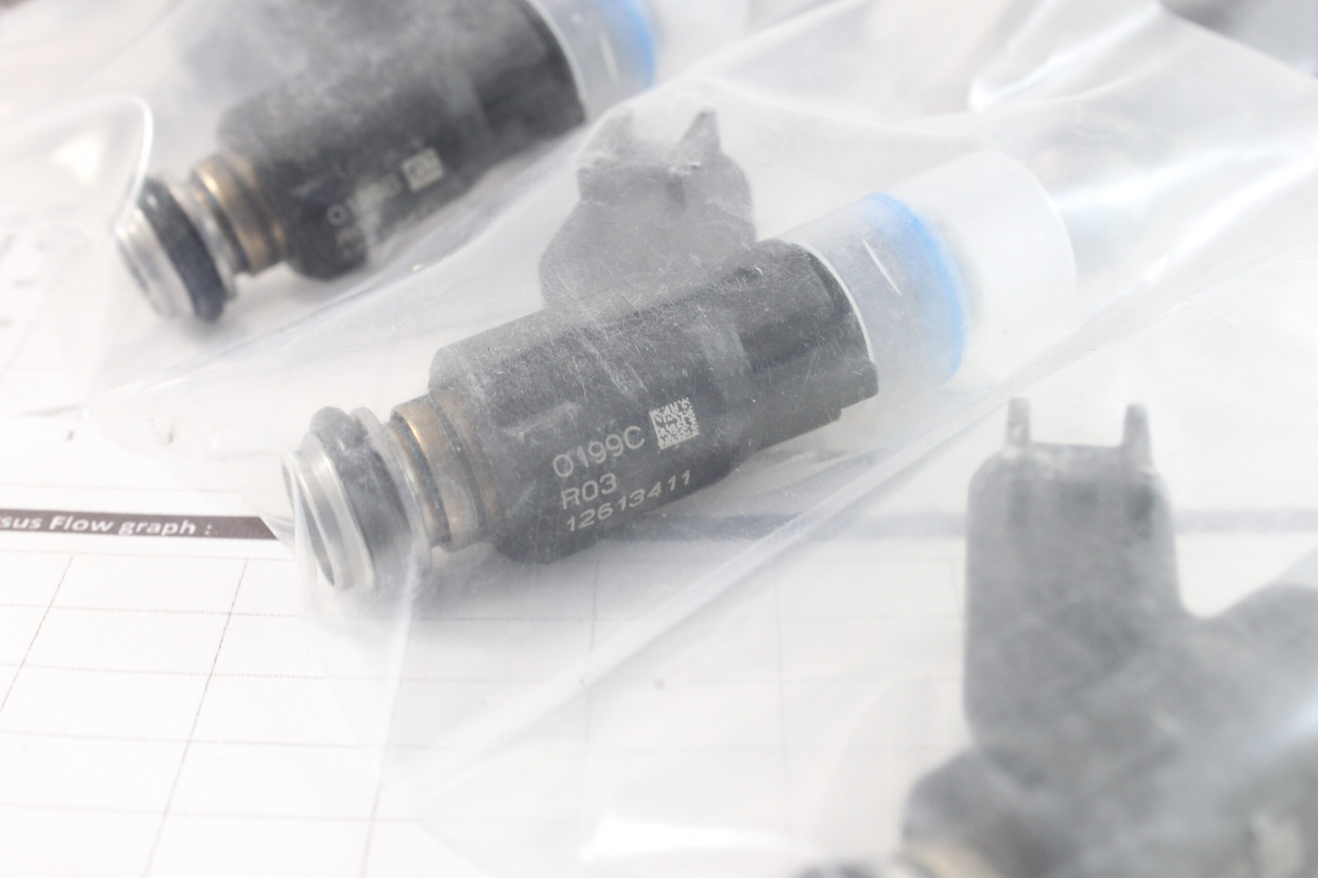 OEM 36lb Delphi Fuel Injectors GM pn. 12613411 - Refurb - Image 2